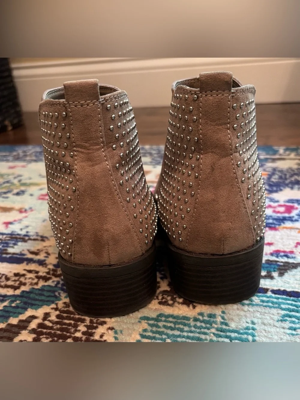 G by GUESS Women’s 8M Taupe Studded Chelsea Ankle Booties Block Heel